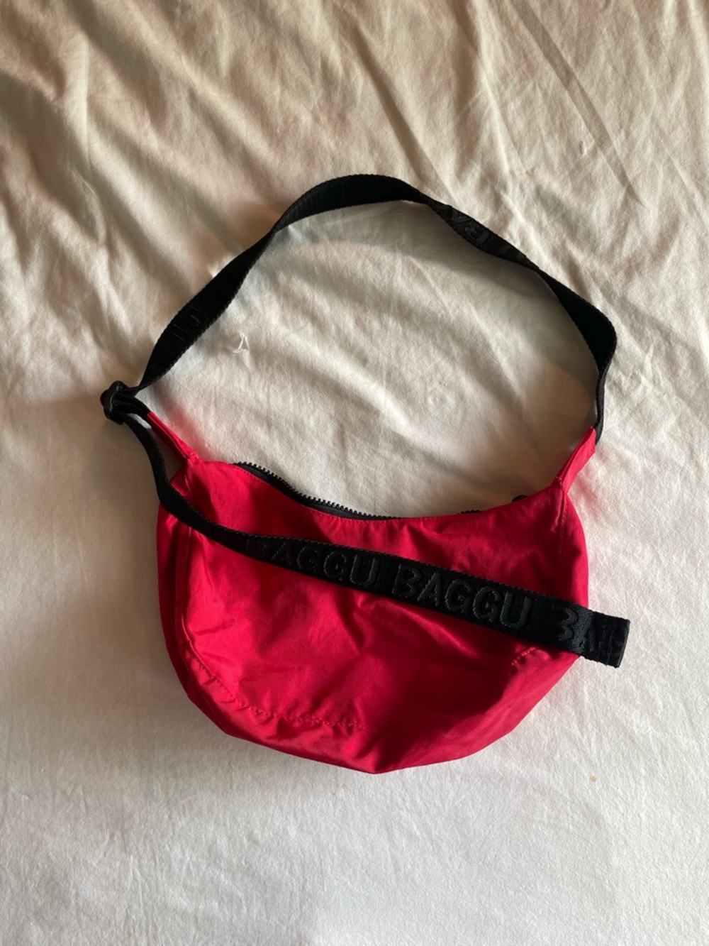 Baggu small crescent bag cherry apple red